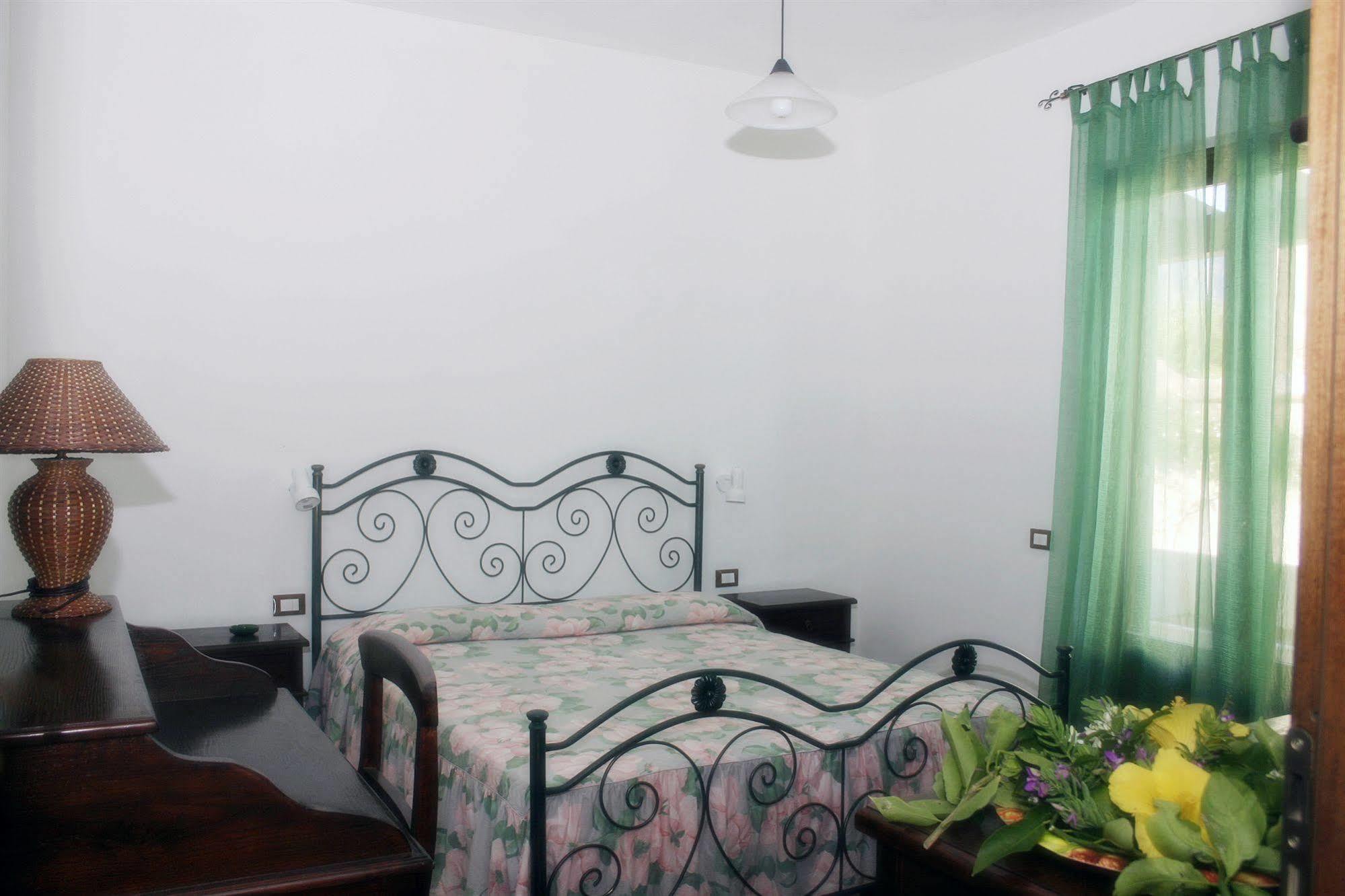 Villa Saraceno Lipari  Extérieur photo