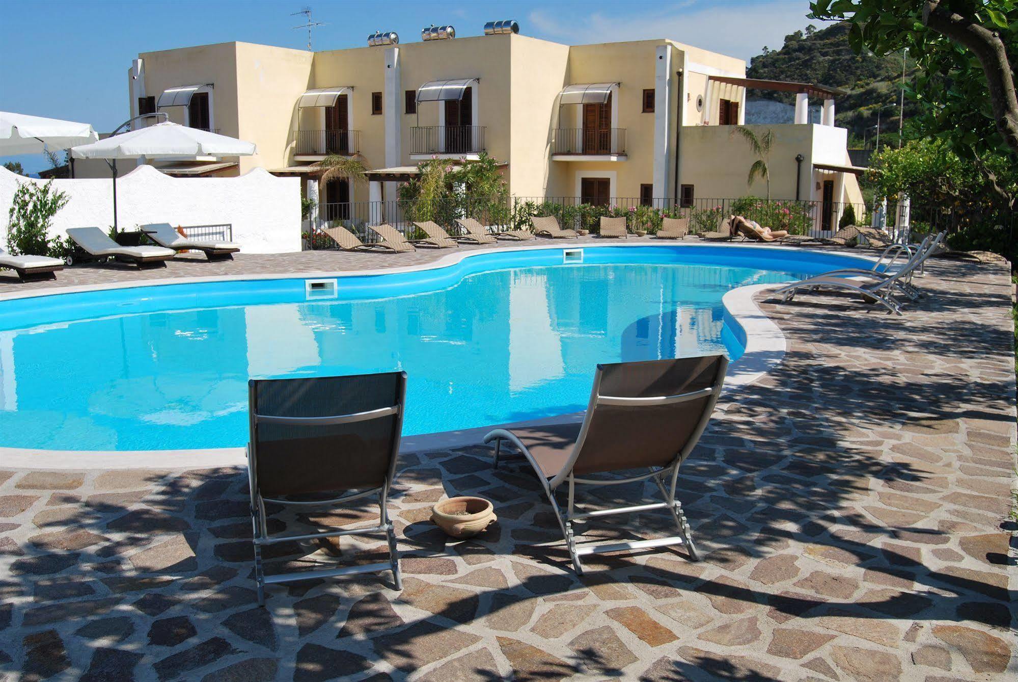 Villa Saraceno Lipari  Extérieur photo